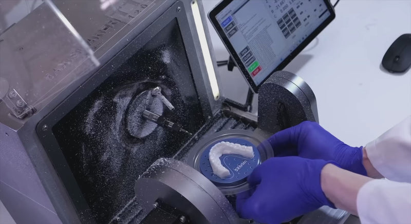 Automatic aligner trimmer machine and hand with gloves