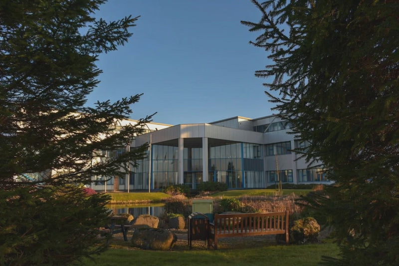 cinematic view of venneir dental lab